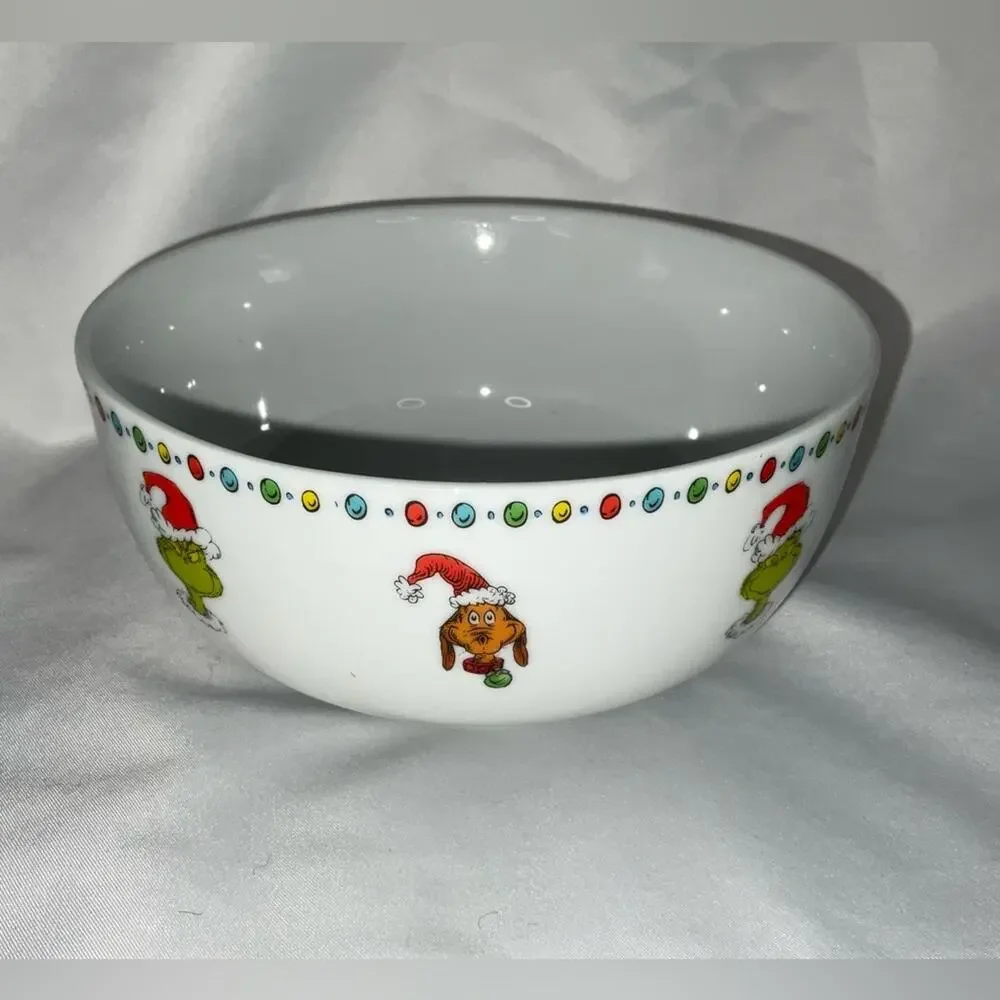 NEW ZRIKE DR SEUSS GRINCH WHO STOLE CHRISTMAS MAX WHITE CEREAL BOWL